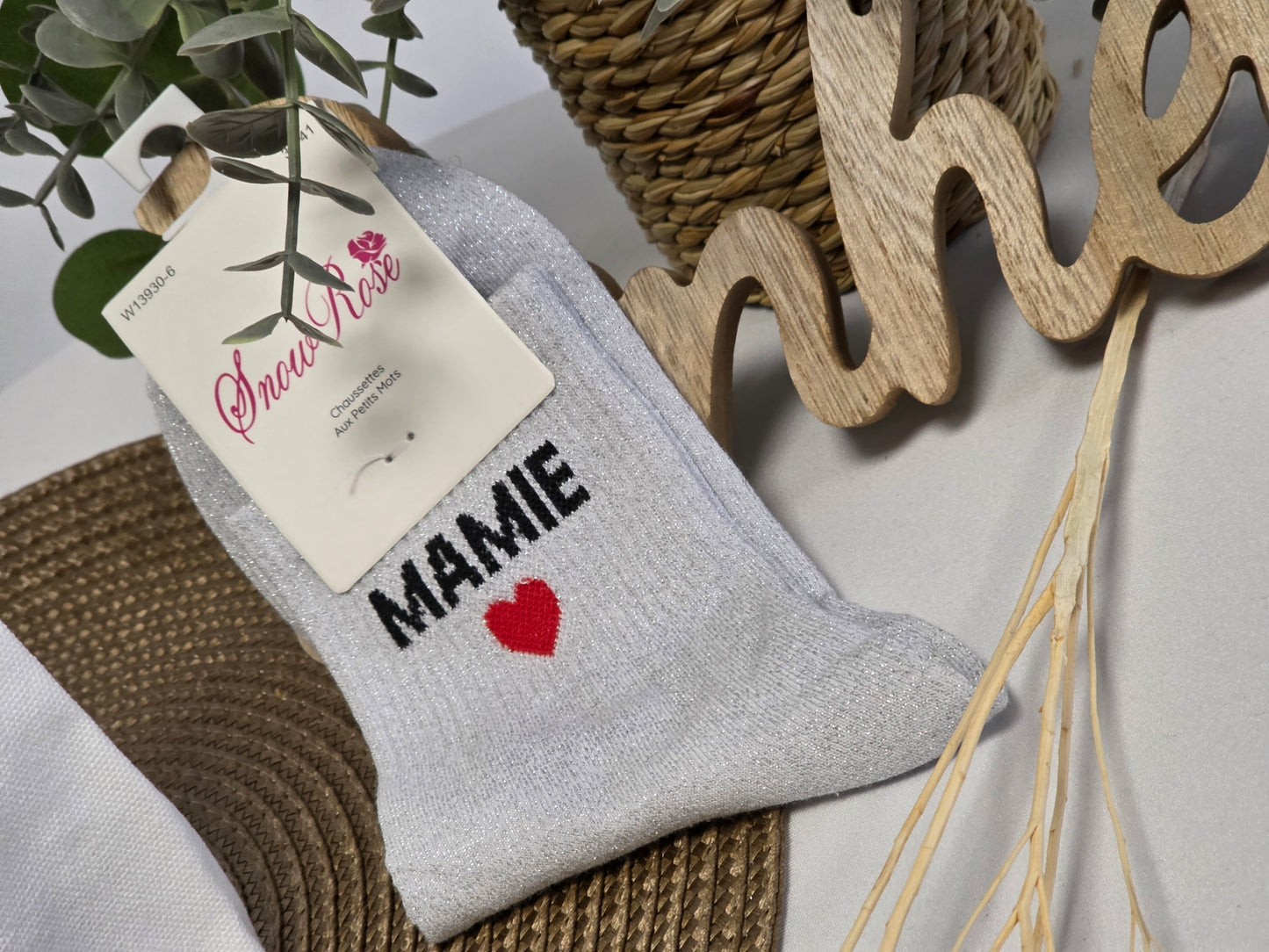 POCHETTE " J'AIME MA MAMIE " AVEC SA CHAUSSETTE PAILLETEE GRISE