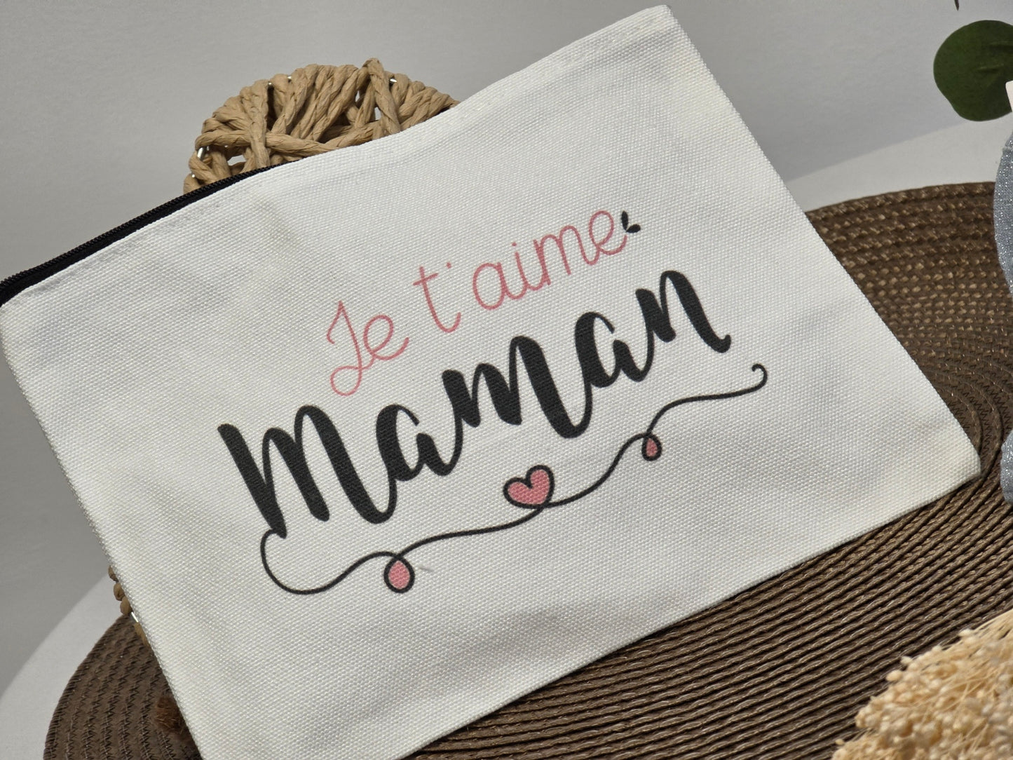 POCHETTE " JE T'AIME MAMAN " AVEC SA CHAUSSETTE PAILLETEE GRIS