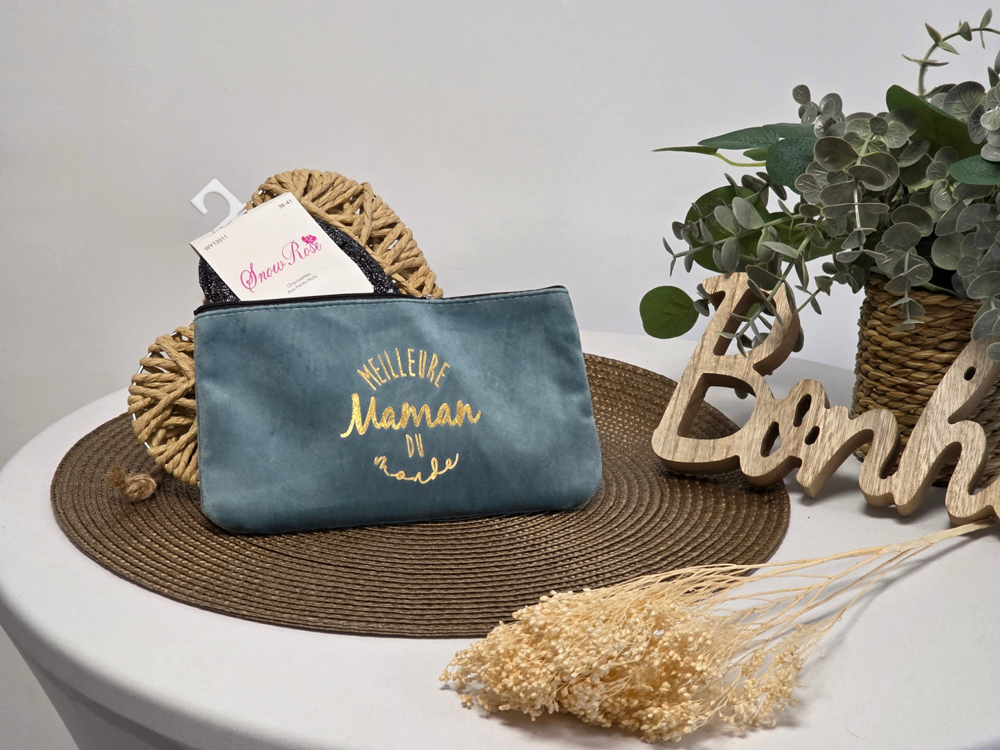 POCHETTE " MEILLEUR MAMAN DU MONDE "  AVEC SA CHAUSSETTE PAILLETEE NOIR