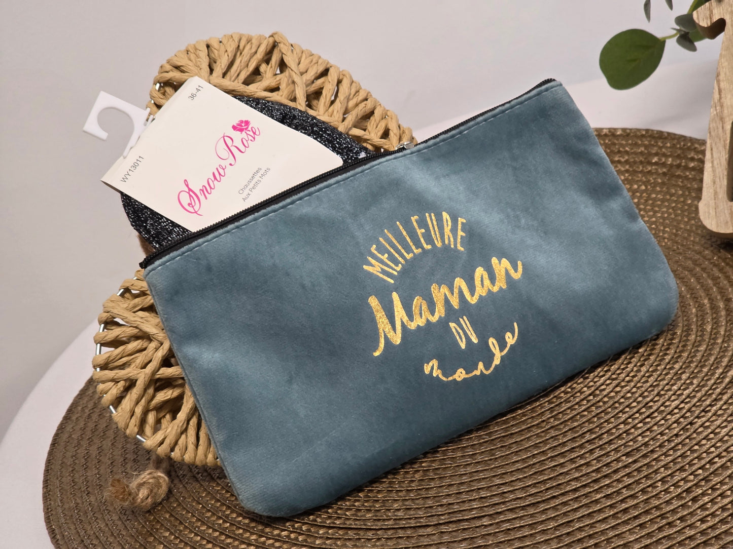 POCHETTE " MEILLEUR MAMAN DU MONDE "  AVEC SA CHAUSSETTE PAILLETEE NOIR