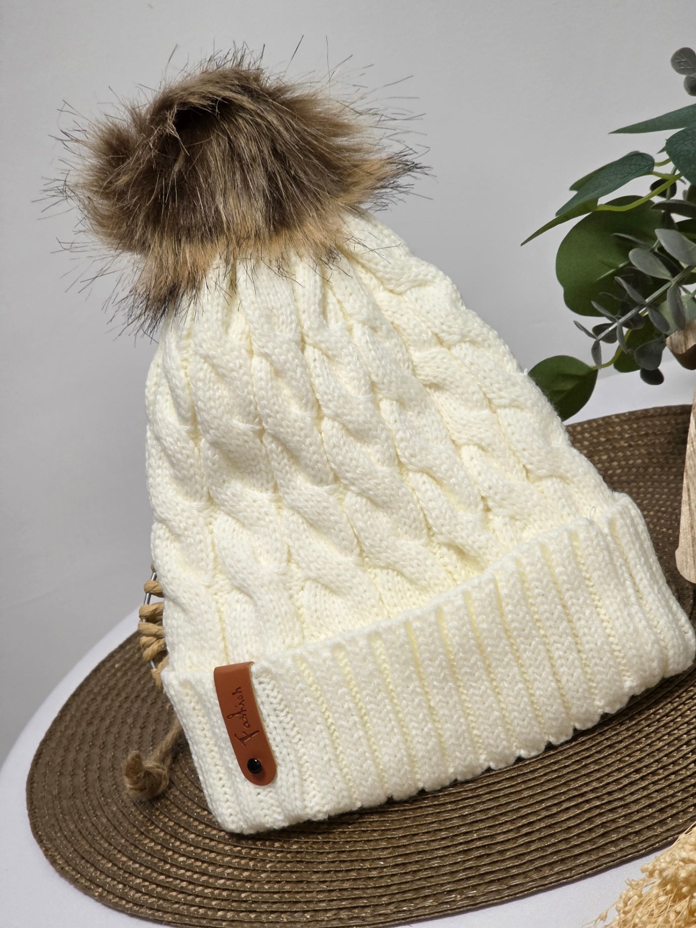 Nos Bonnets Torsadé Blanc à Pompon