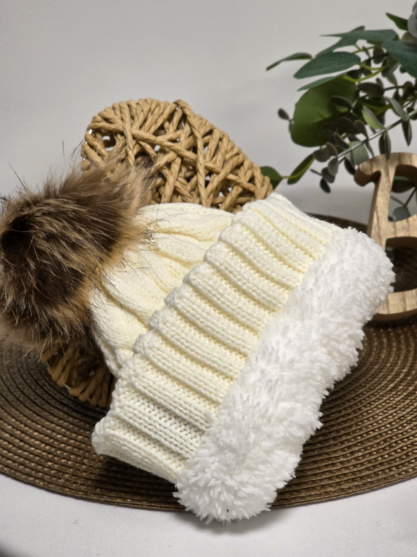 Nos Bonnets Torsadé Blanc à Pompon