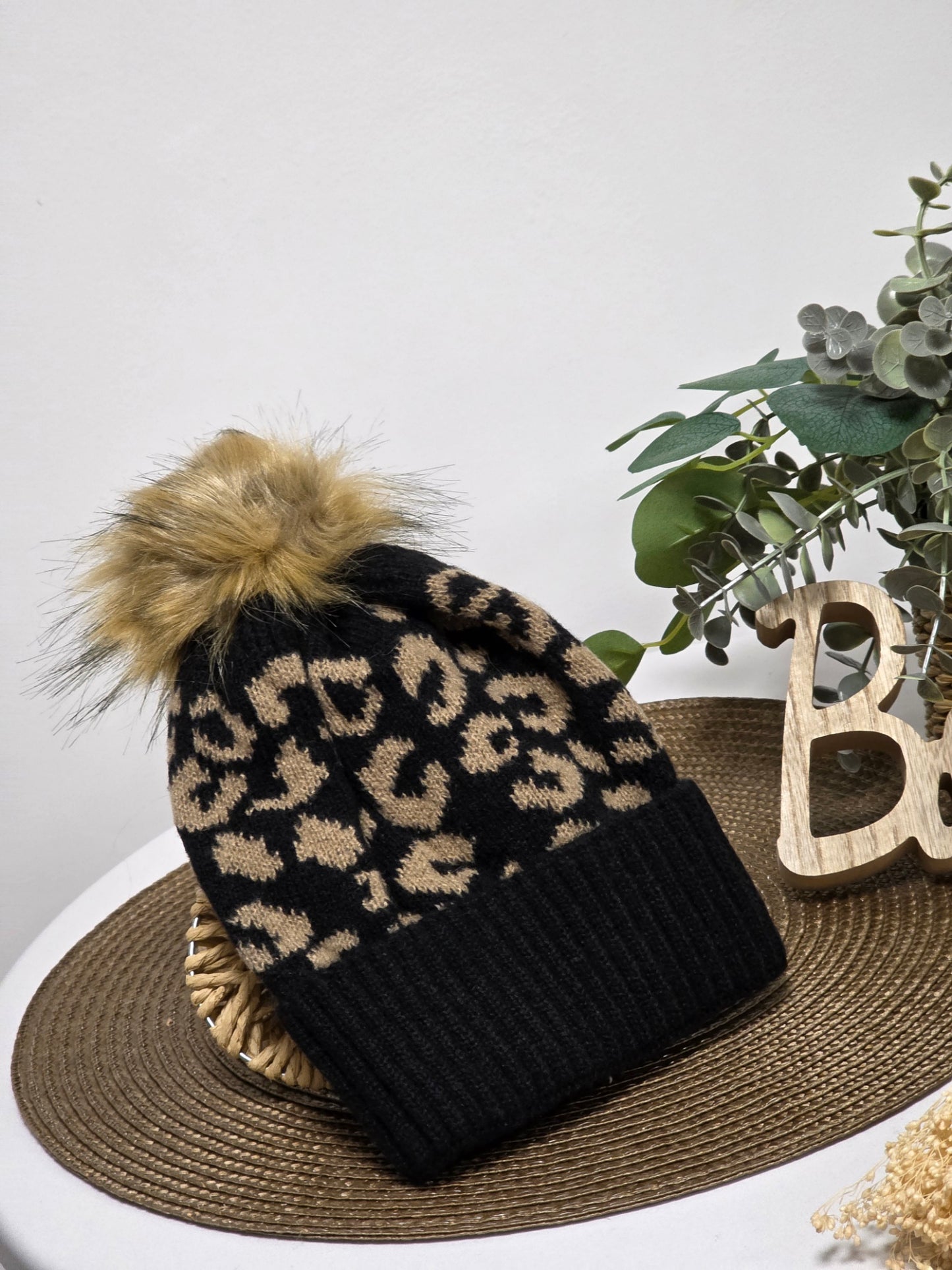 Nos Bonnets Imprimé Léopard Noir à Pompon