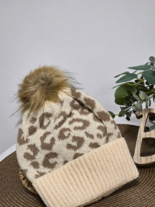 Nos Bonnets Imprimé Léopard Beige à Pompon