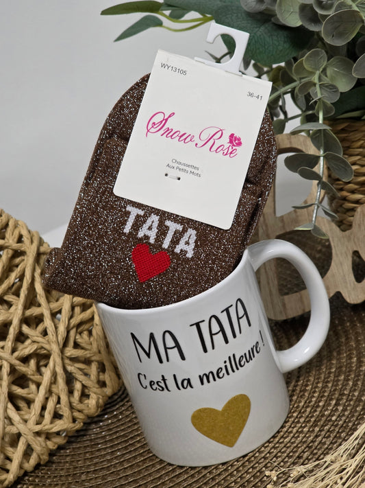 MUG MA TATA C'EST LA MEILLEURE AVEC SA CHAUSSETTE PAILLETEE