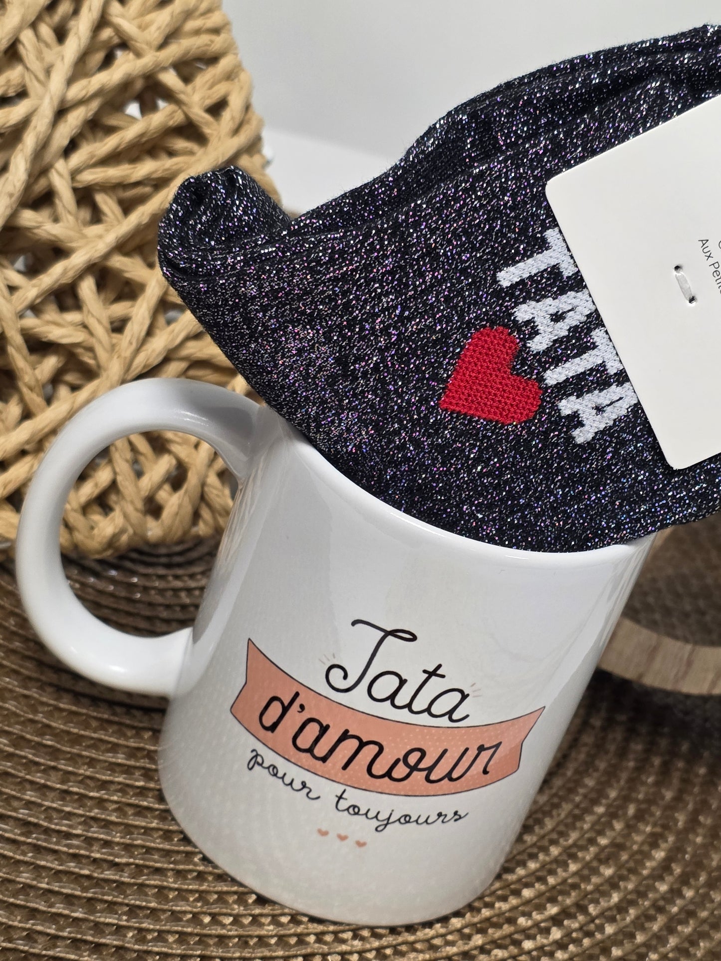 MUG TATA D'AMOUR POUR TOUJOURS  AVEC SA CHAUSSETTE PAILLETEE