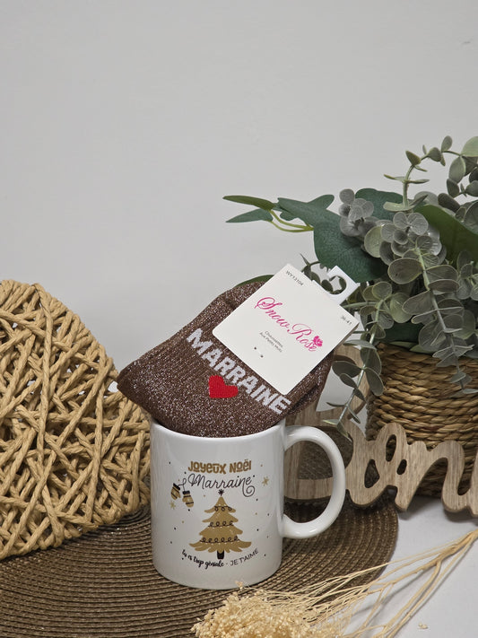 MUG JOYEUX NOEL MARRAINE AVEC SA CHAUSSETTE PAILLETEE