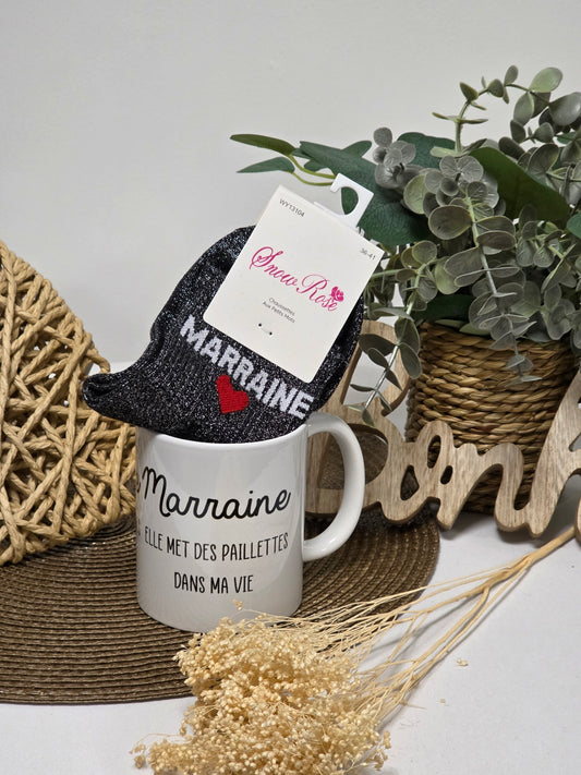 MUG MARRAINE PAILLETTE DANS MA VIE AVEC SA CHAUSSETTE PAILLETEE