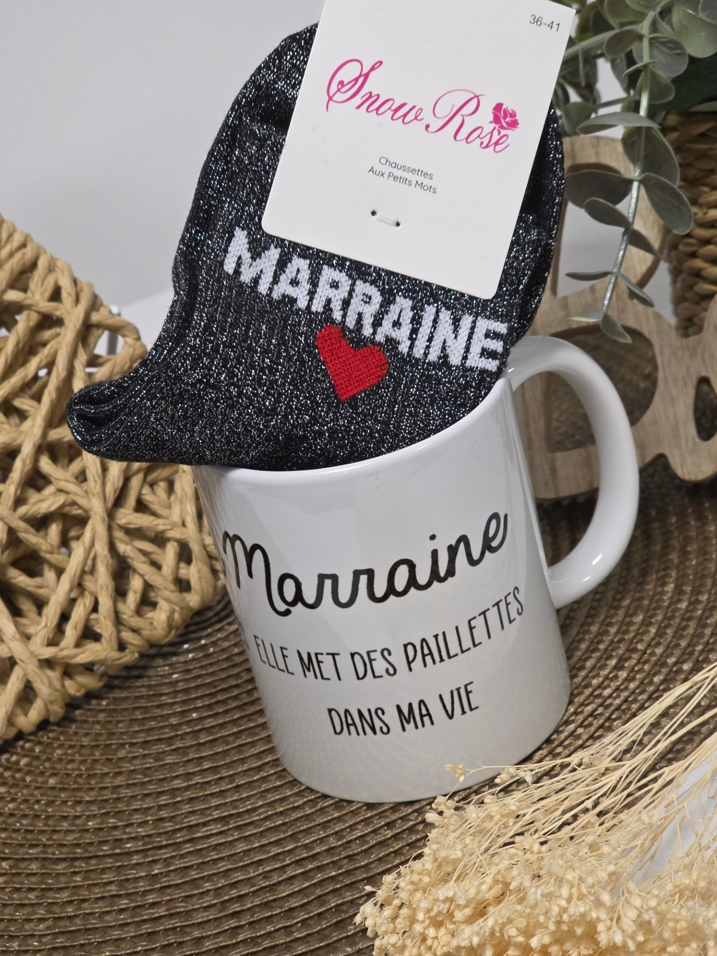MUG MARRAINE PAILLETTE DANS MA VIE AVEC SA CHAUSSETTE PAILLETEE