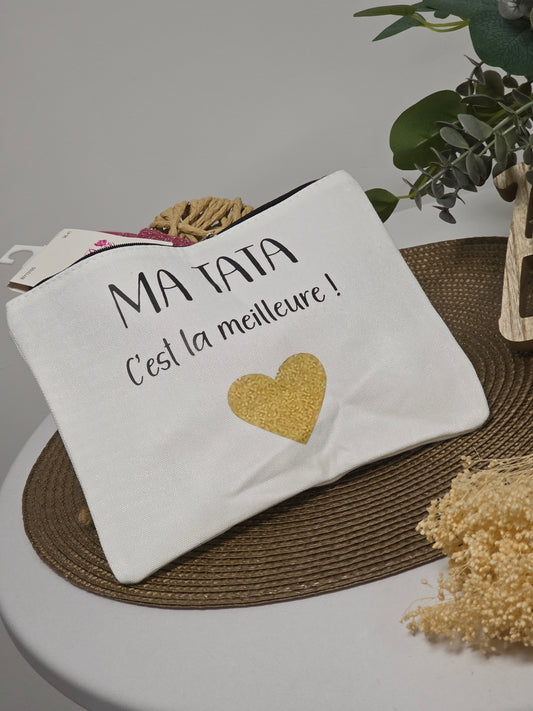 POCHETTE " MA TATA C'EST LA MEILLEURE " AVEC SA CHAUSSETTE PAILLETEE FUCHSIA