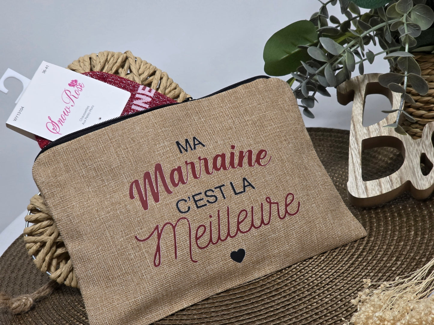 POCHETTE " MA MARRAINE C'EST LA MEILLEURE " AVEC SA CHAUSSETTE PAILLETEE BORDEAUX