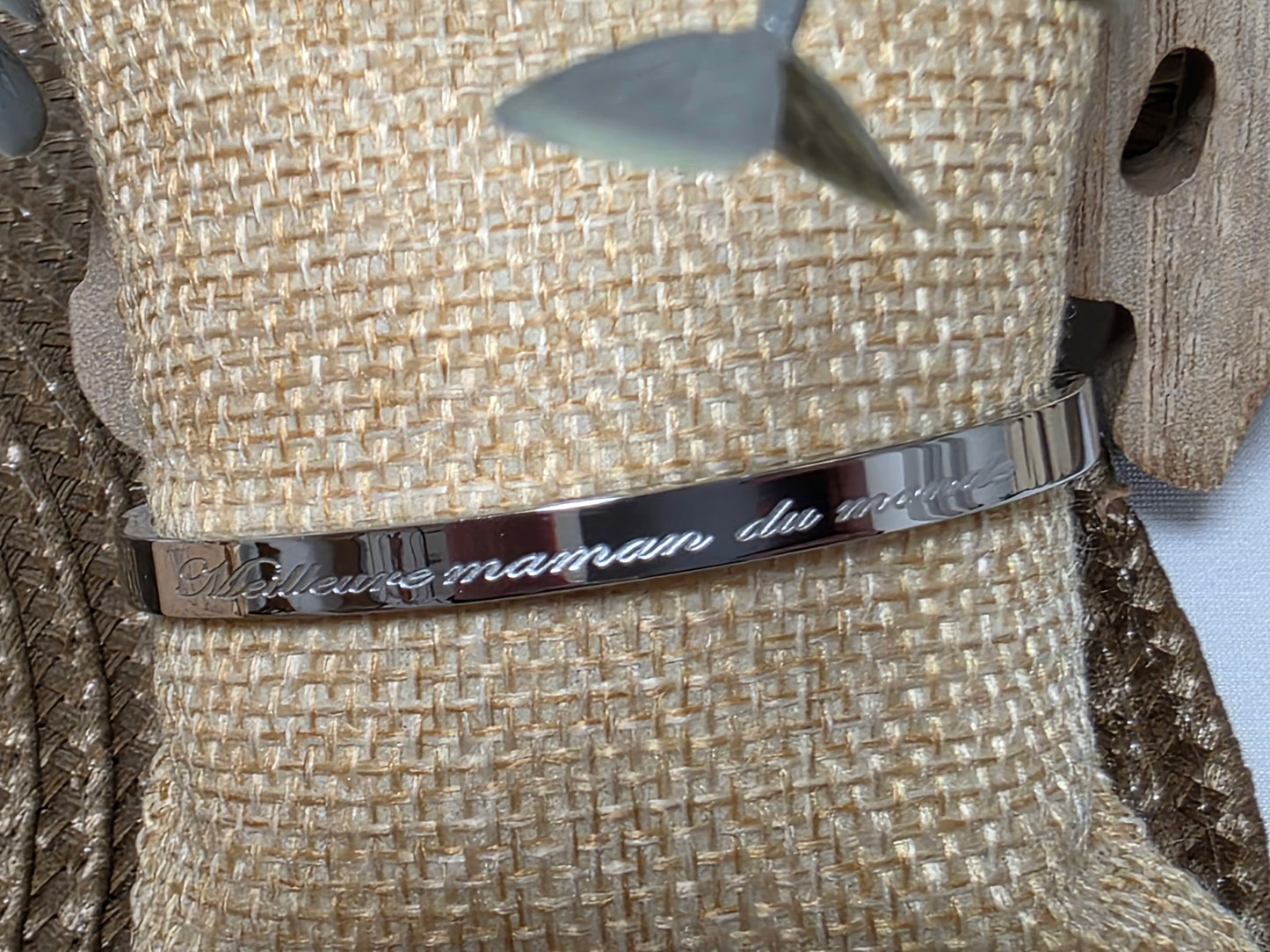 LES BRACELETS A MESSAGE " MEILLEURE MAMAN DU MONDE " Argenté