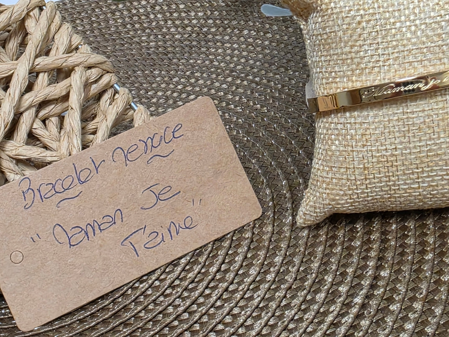 LES BRACELETS A MESSAGE " MAMAN JE T'AIME " Doré