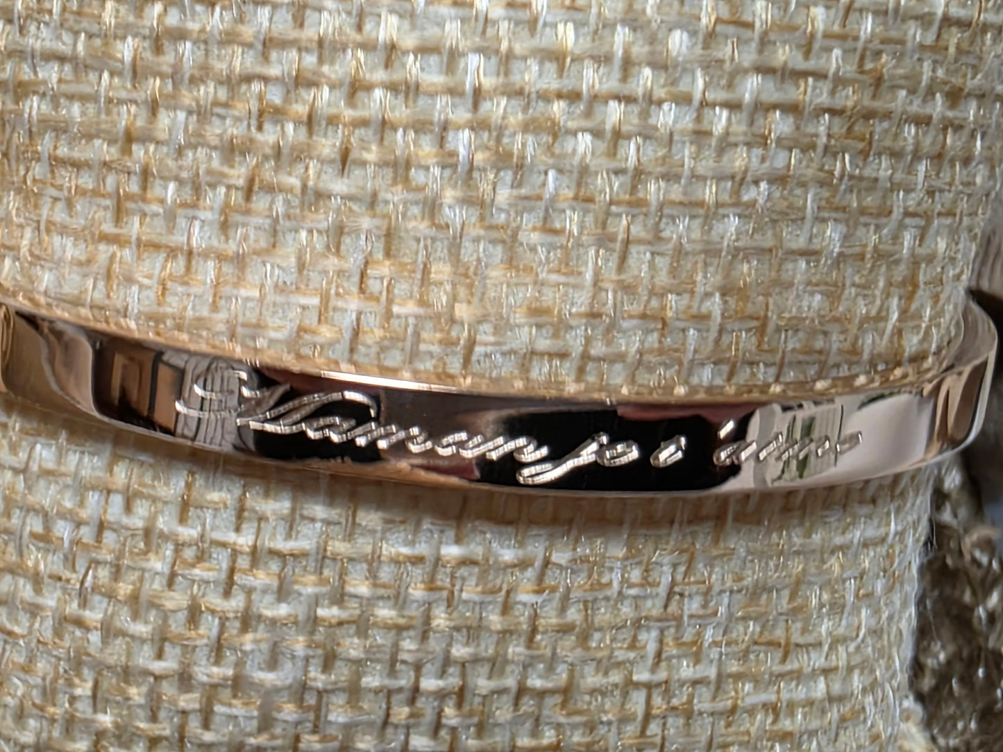 LES BRACELETS A MESSAGE " MAMAN JE T'AIME " Cuivré