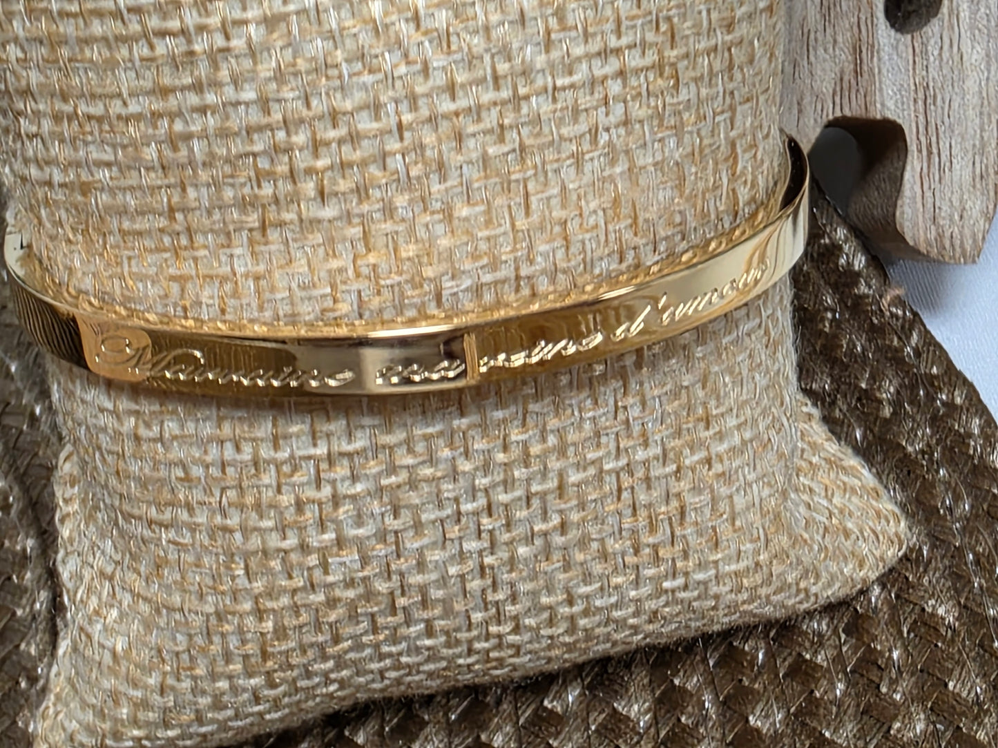 LES BRACELETS A MESSAGE " MARRAINE - MA REINE D'AMOUR " Doré