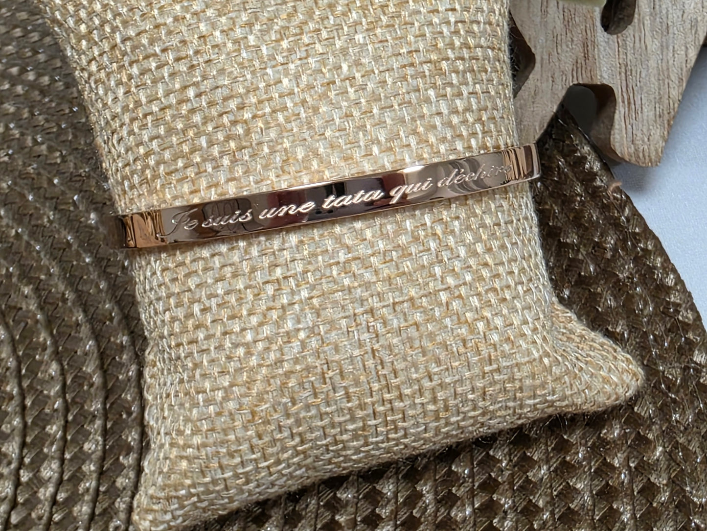 LES BRACELETS A MESSAGE " JE SUIS UNE TATA QUI DECHIRE " Cuivré
