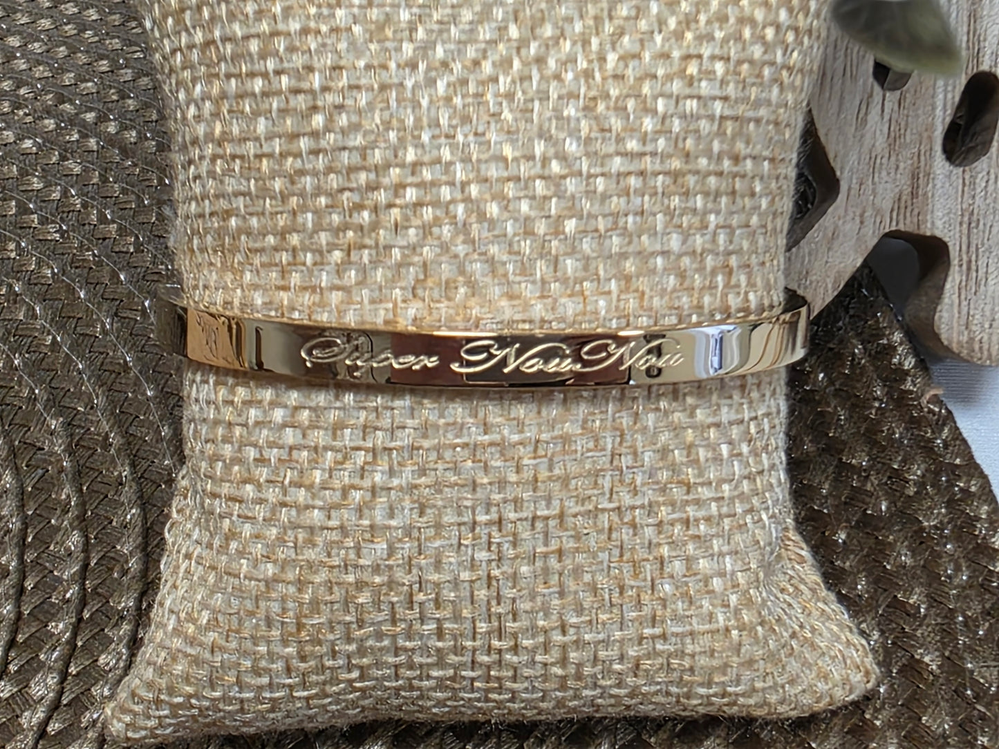 LES BRACELETS A MESSAGE " SUPER NOUNOU " Doré