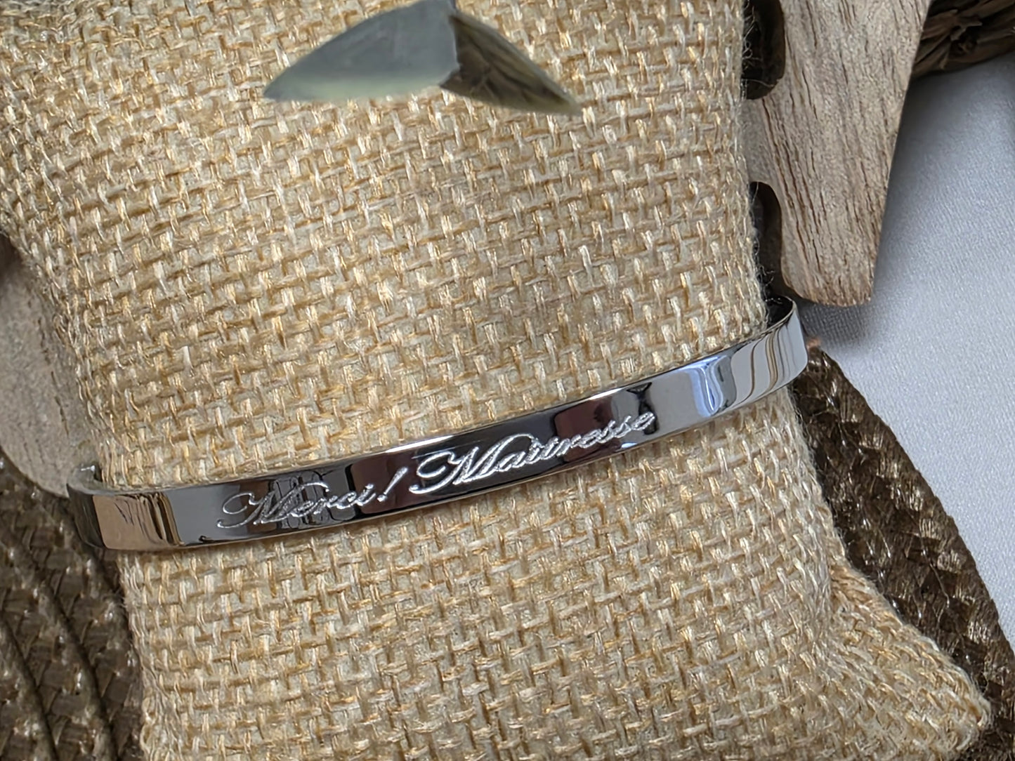 LES BRACELETS A MESSAGE " MERCI MAITRESSE " Argenté