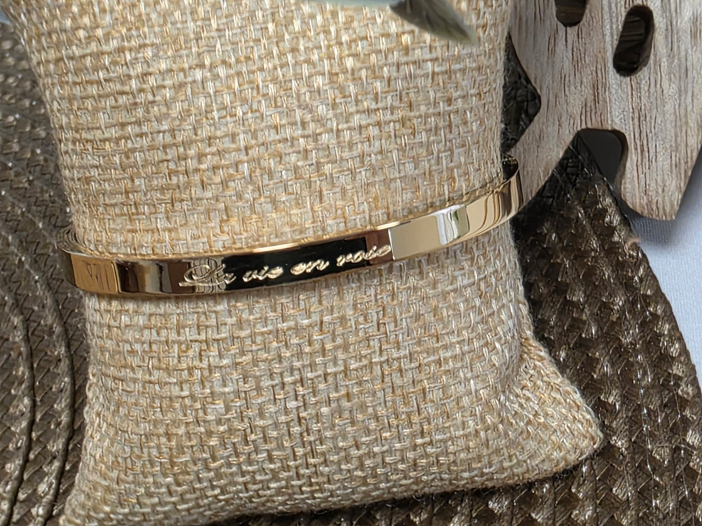 LES BRACELETS A MESSAGE " LA VIE EN ROSE " Doré