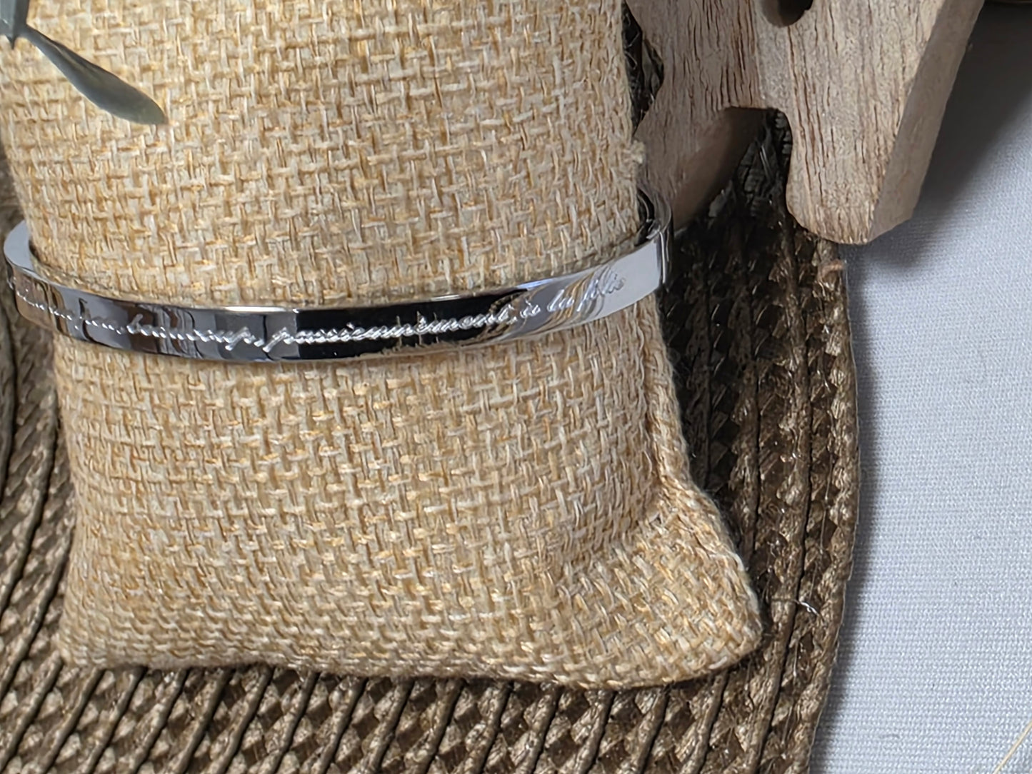 LES BRACELETS A MESSAGE " JE T'AIME UN PEU BEAUCOUP " Argenté