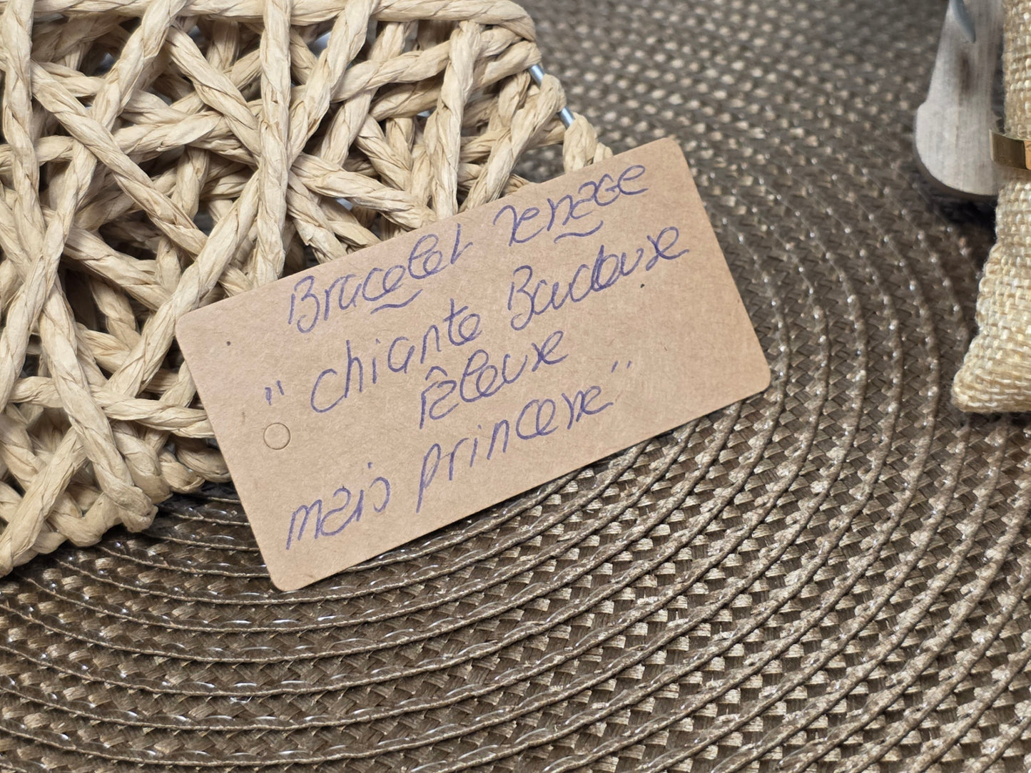 LES BRACELETS A MESSAGE " CHIANTE BOUDEUSE RALEUSE MAIS PRINCESSE " Doré