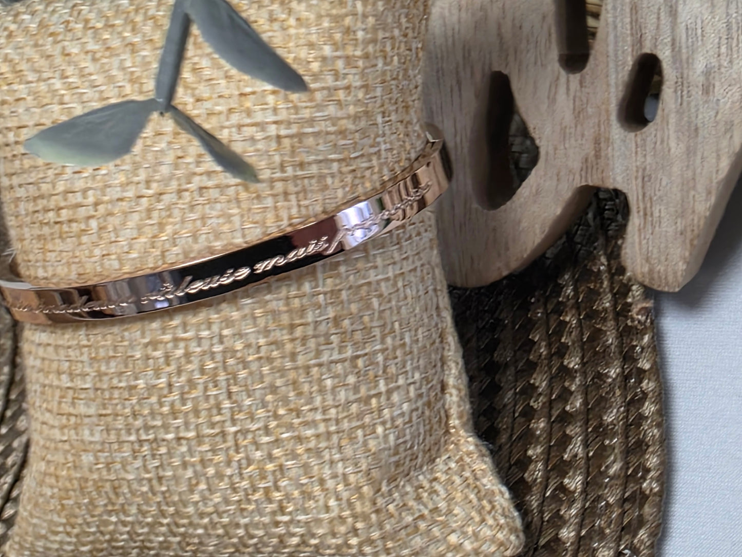 LES BRACELETS A MESSAGE " CHIANTE BOUDEUSE RALEUSE MAIS PRINCESSE " Cuivré