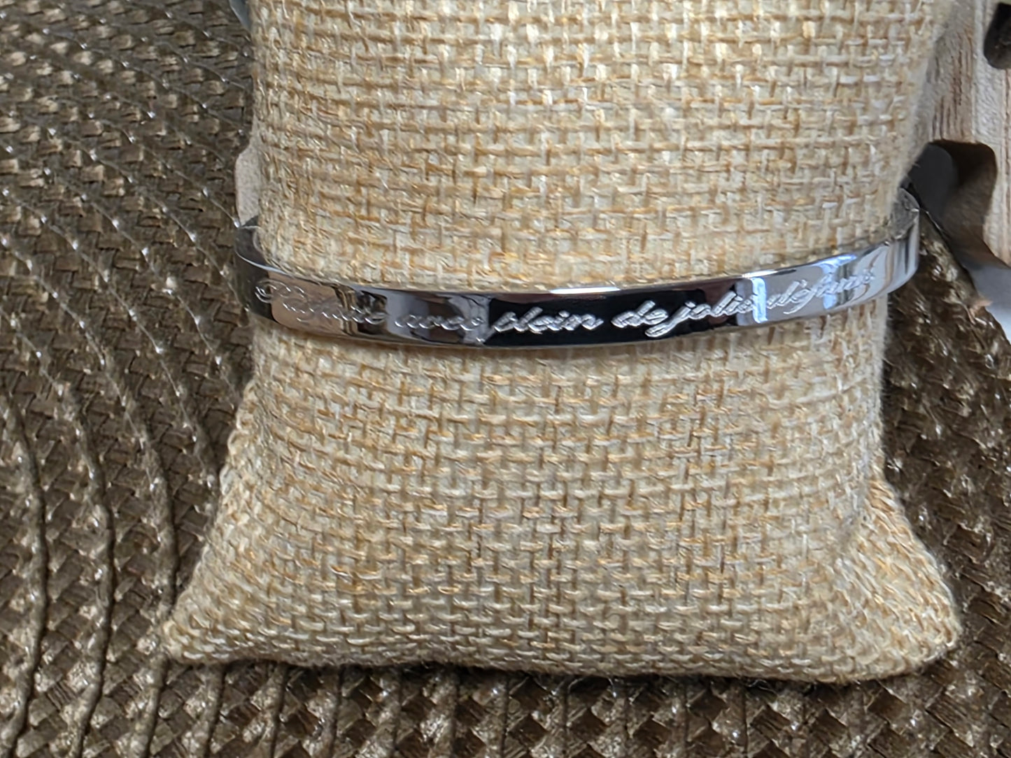 LES BRACELETS A MESSAGE " PARFAITE AVEC PLEIN DE JOLIS DEFAUTS " Argenté