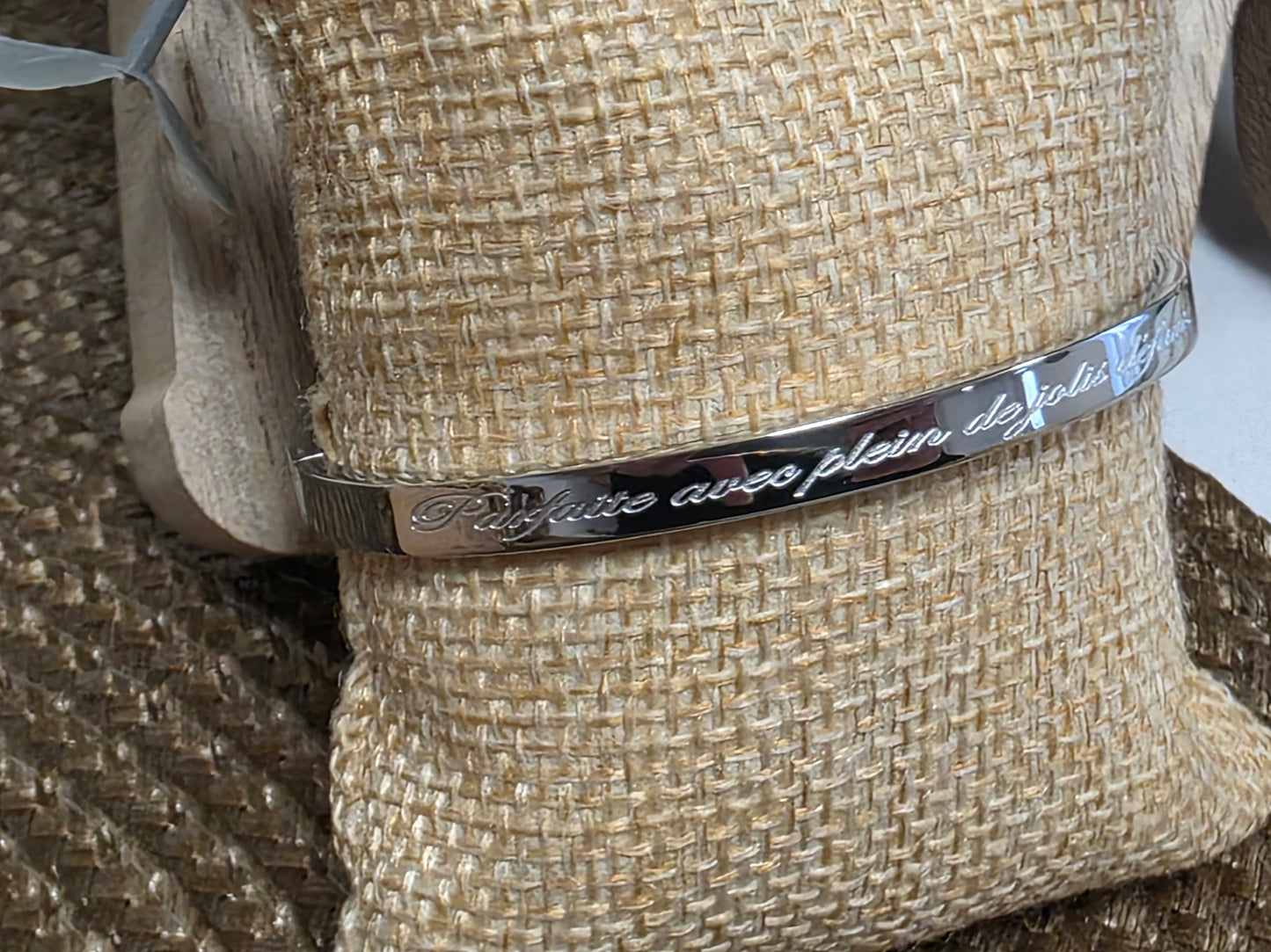 LES BRACELETS A MESSAGE " PARFAITE AVEC PLEIN DE JOLIS DEFAUTS " Argenté