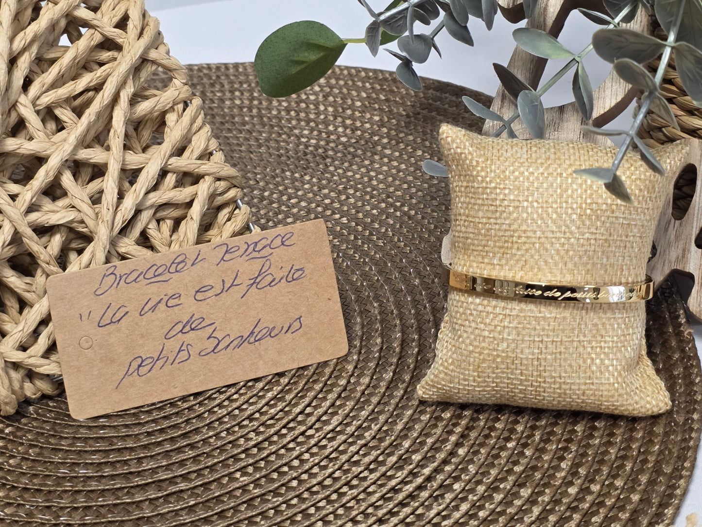 LES BRACELETS A MESSAGE " LA VIE EST FAITE DE PETITS BONHEURS" Doré