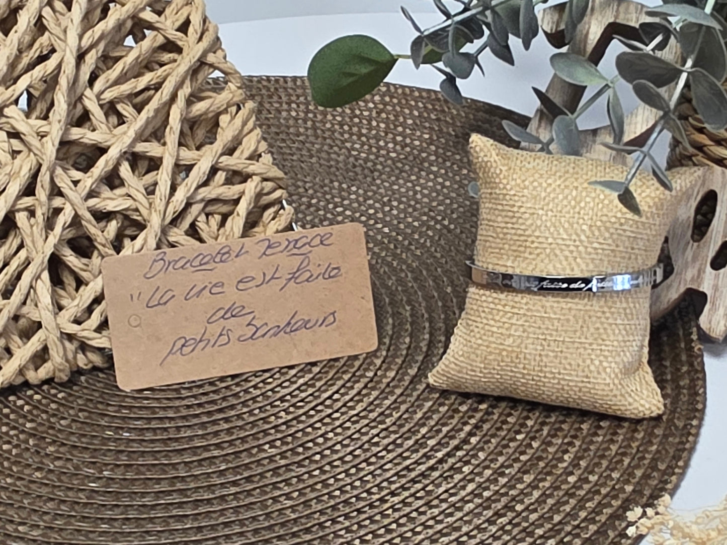 LES BRACELETS A MESSAGE " LA VIE EST FAITE DE PETITS BONHEURS" Argenté