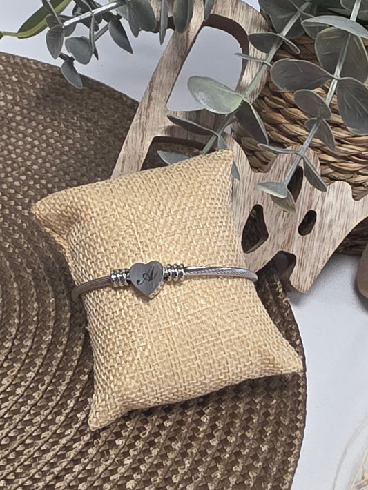 LES BRACELETS LETTRE " A" Argenté
