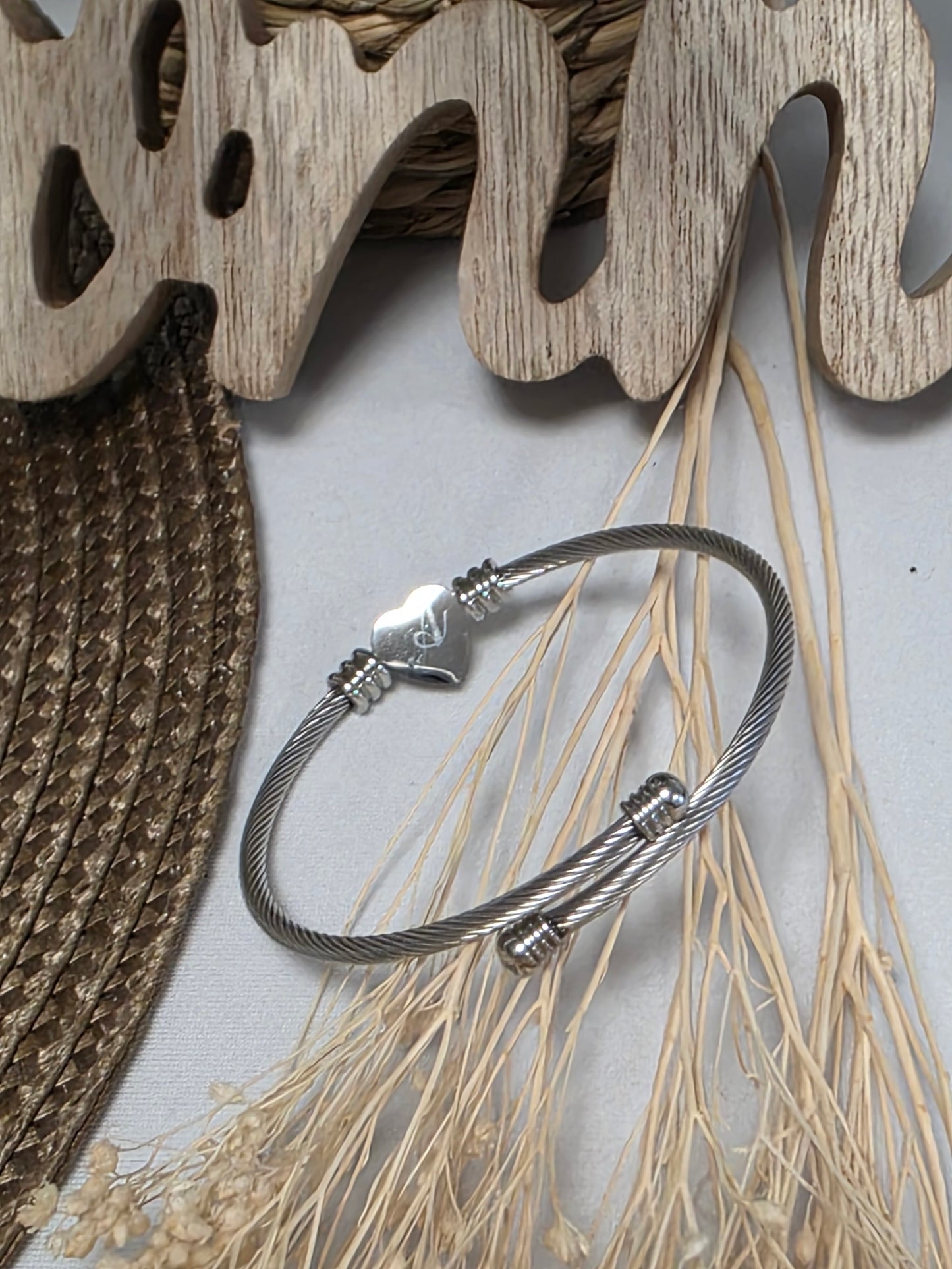 LES BRACELETS LETTRE " A" Argenté