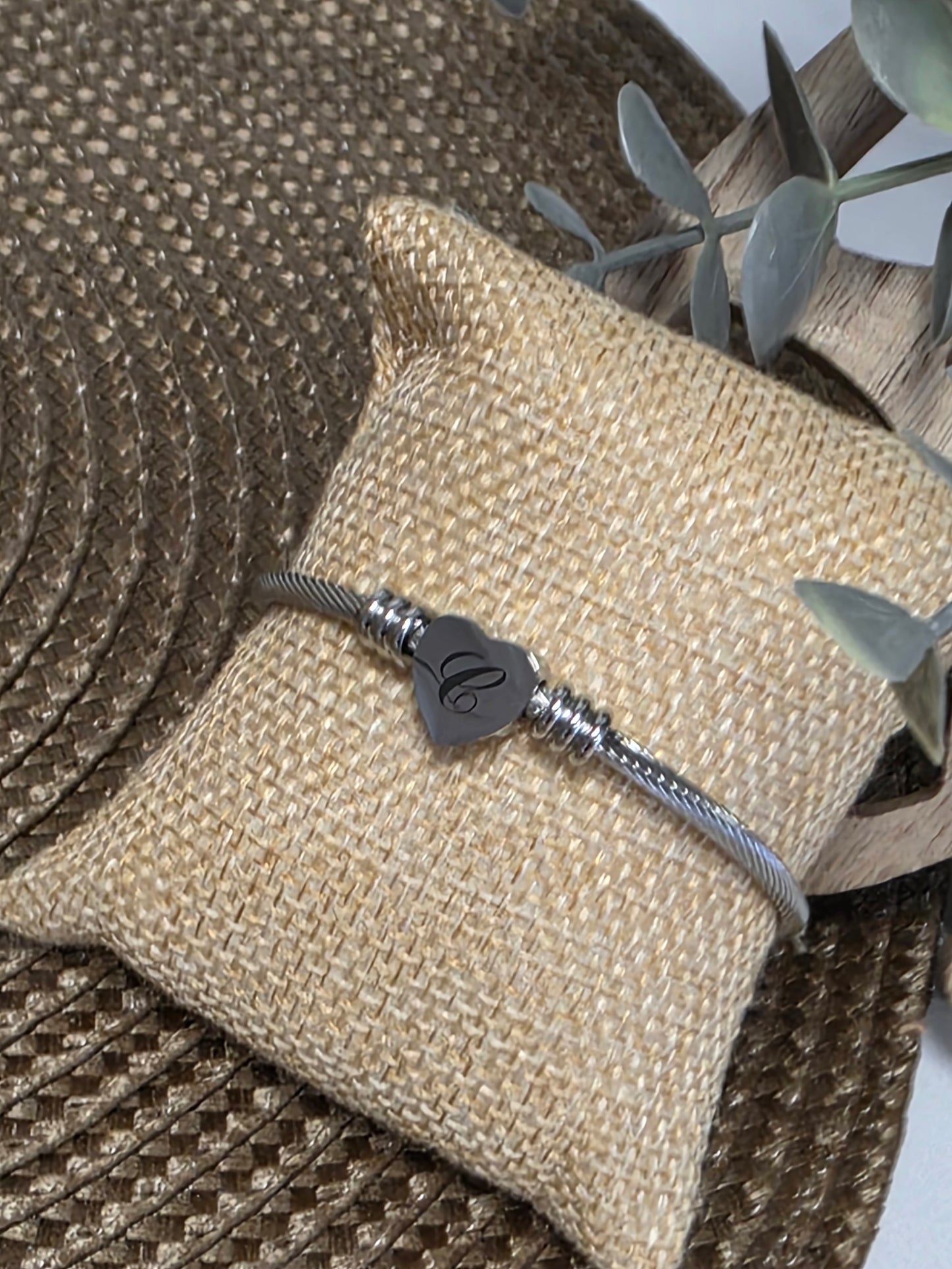 LES BRACELETS LETTRE " C " Argenté