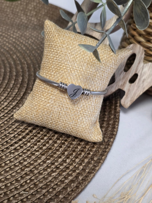 LES BRACELETS LETTRE " J " Argenté