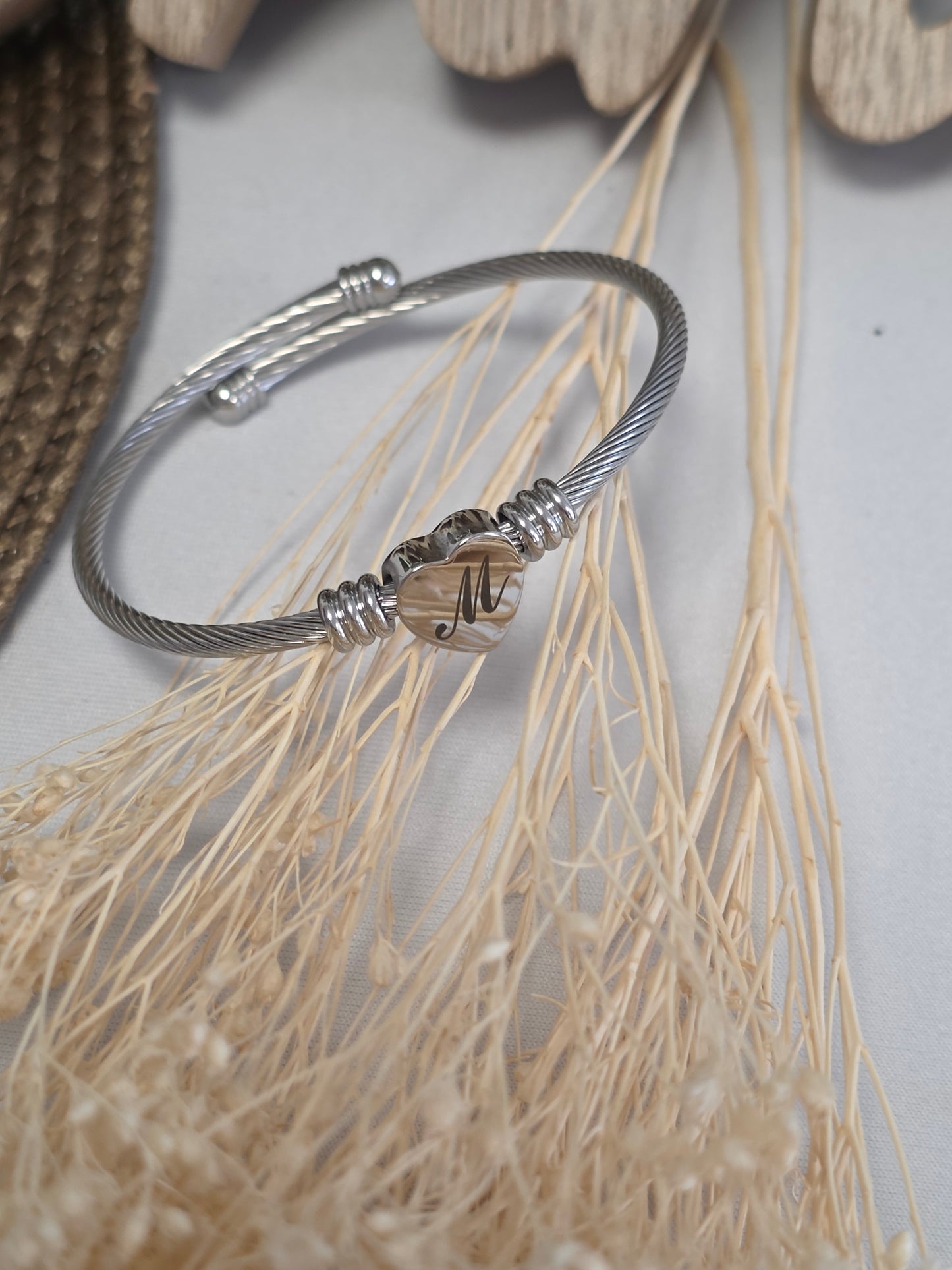 LES BRACELETS LETTRE " M " Argenté