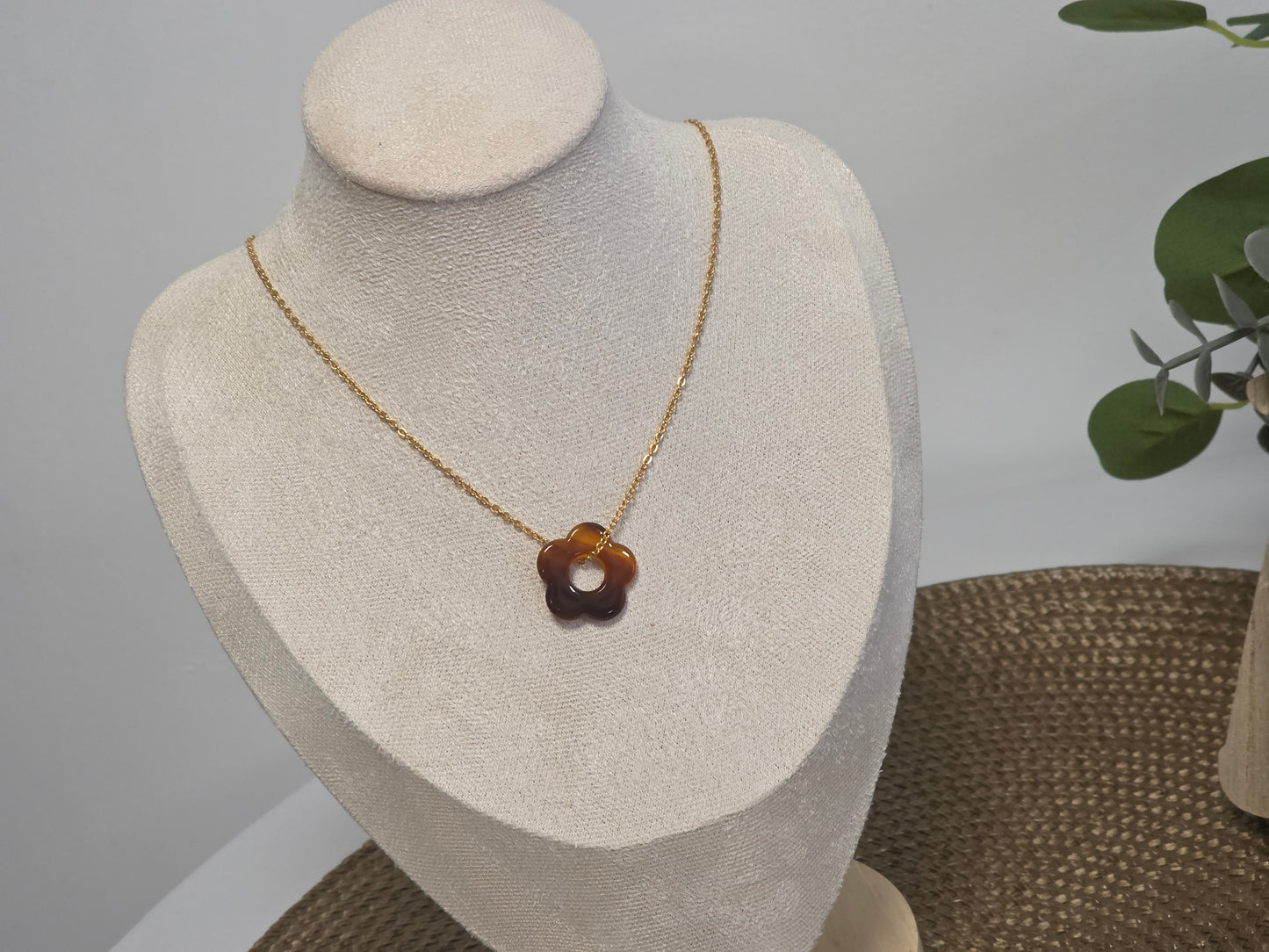 Notre Collection de Bijoux - Pendentif à Fleur N°3