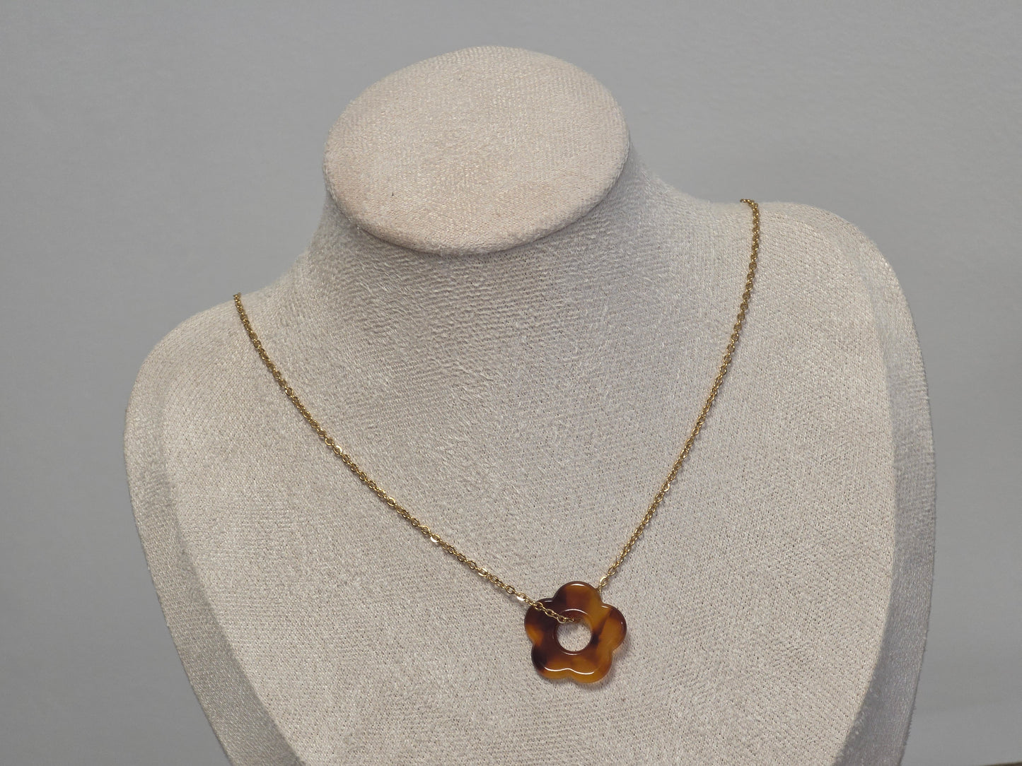 Notre Collection de Bijoux - Pendentif à Fleur N°5