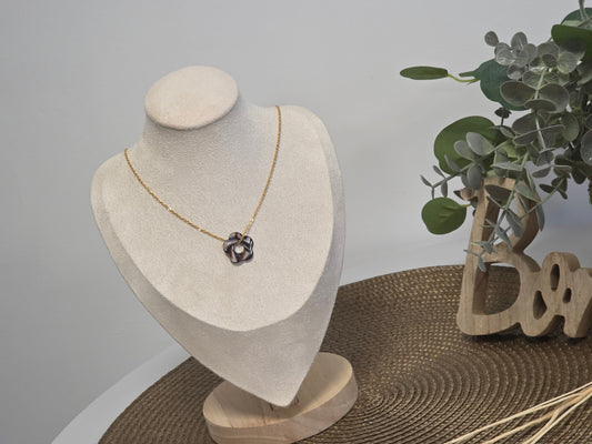 Notre Collection de Bijoux - Pendentif à Fleur N°6
