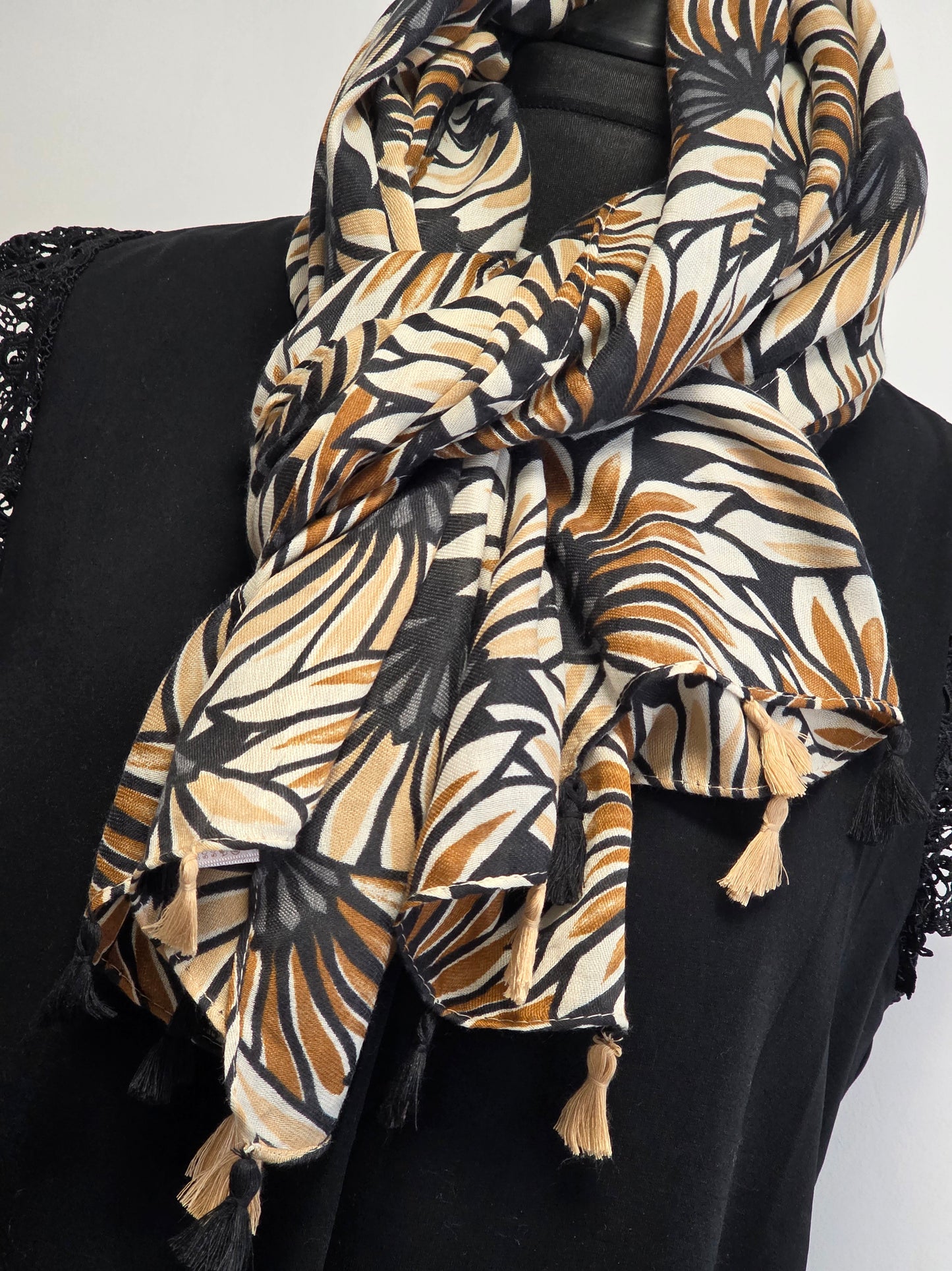 Foulard Femme Automne Hiver noir imprimé fleur