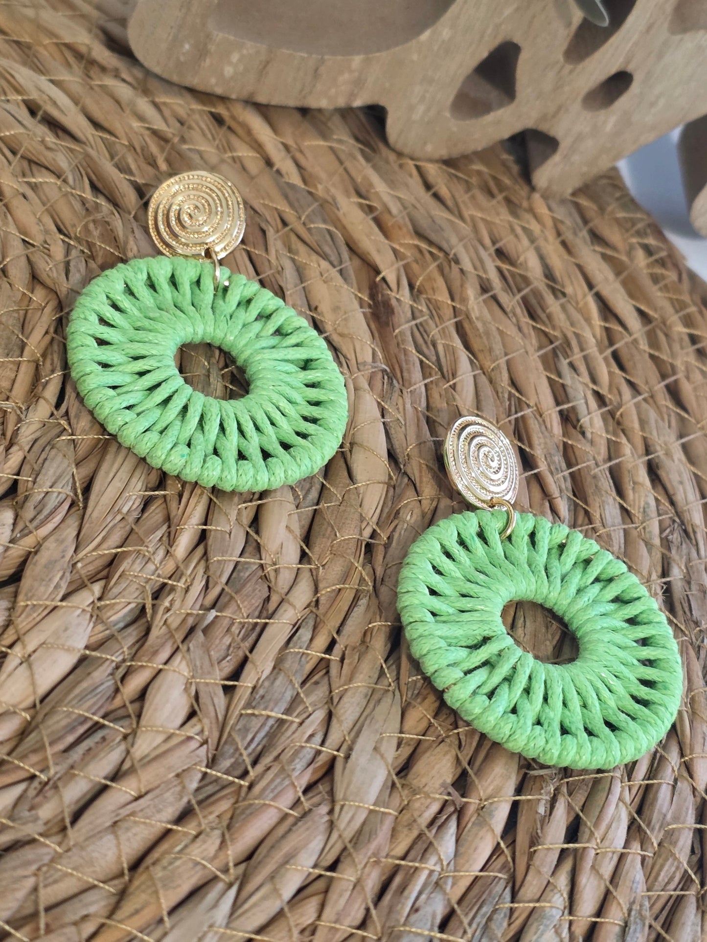 Boucle d'Oreille Pendante Corde Torsadé Vert