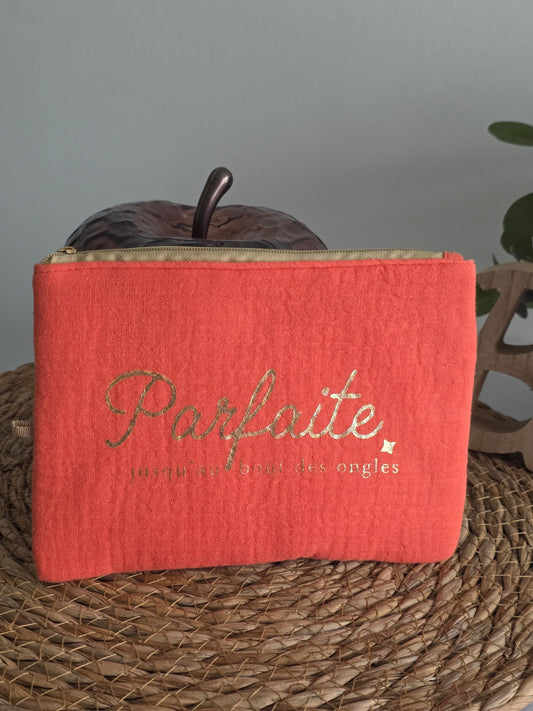 Nos Pochettes " Parfaite jusqu'au bout des ongles " Corail