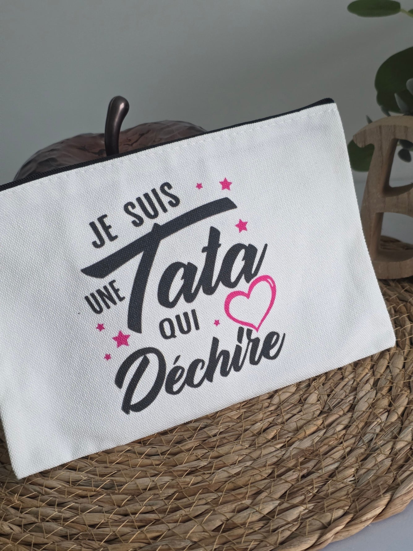 Nos Pochettes " Une tata qui déchire "