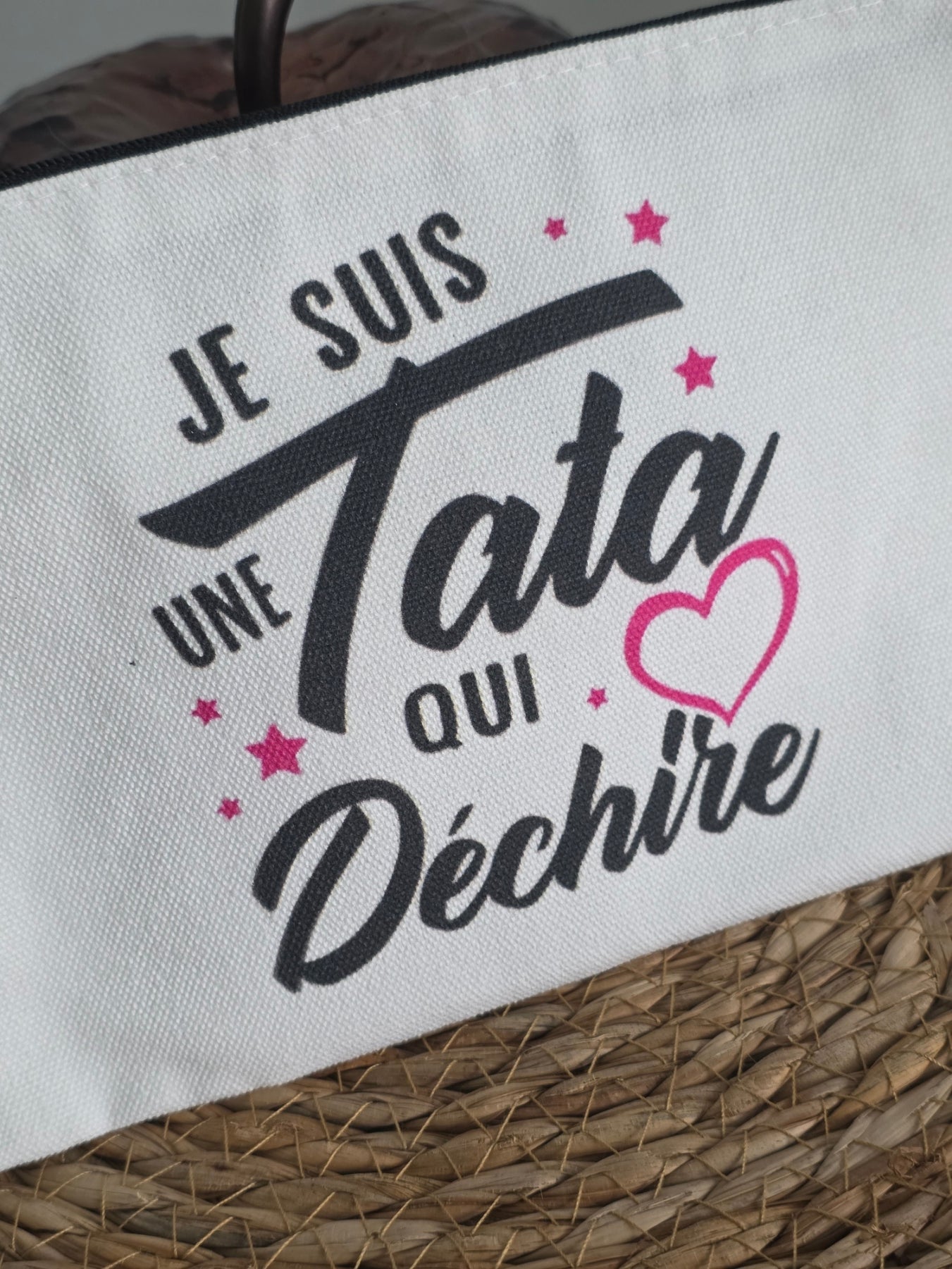 Nos Pochettes " Une tata qui déchire "