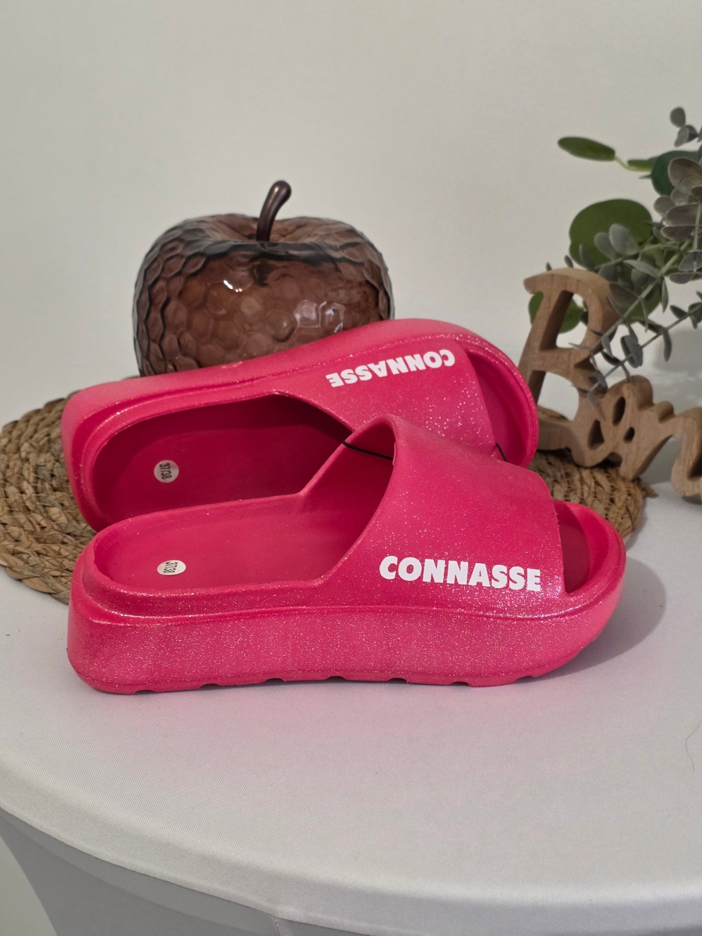 CONNASSE - Claquette à Paillette Fuchsia